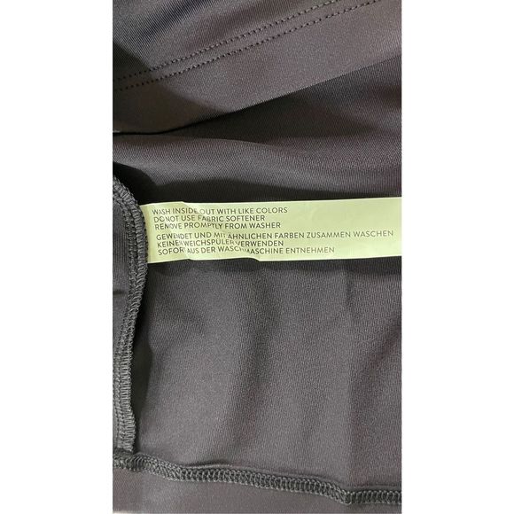 Peloton Womens‎ Standard Warm Up  Long Sleeves Top Purple Shirt Large New - Picture 11 of 16